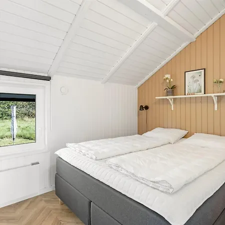 Ferienhaus Skyler - 1km From The Sea By Interhome