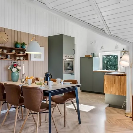 Skyler - 1km From The Sea By Interhome