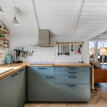 Skyler - 1km From The Sea By Interhome *