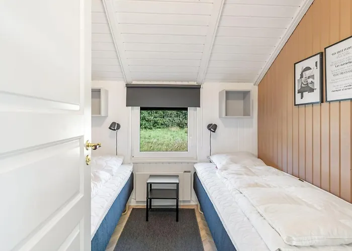 Ferienhaus Skyler - 1km From The Sea By Interhome *